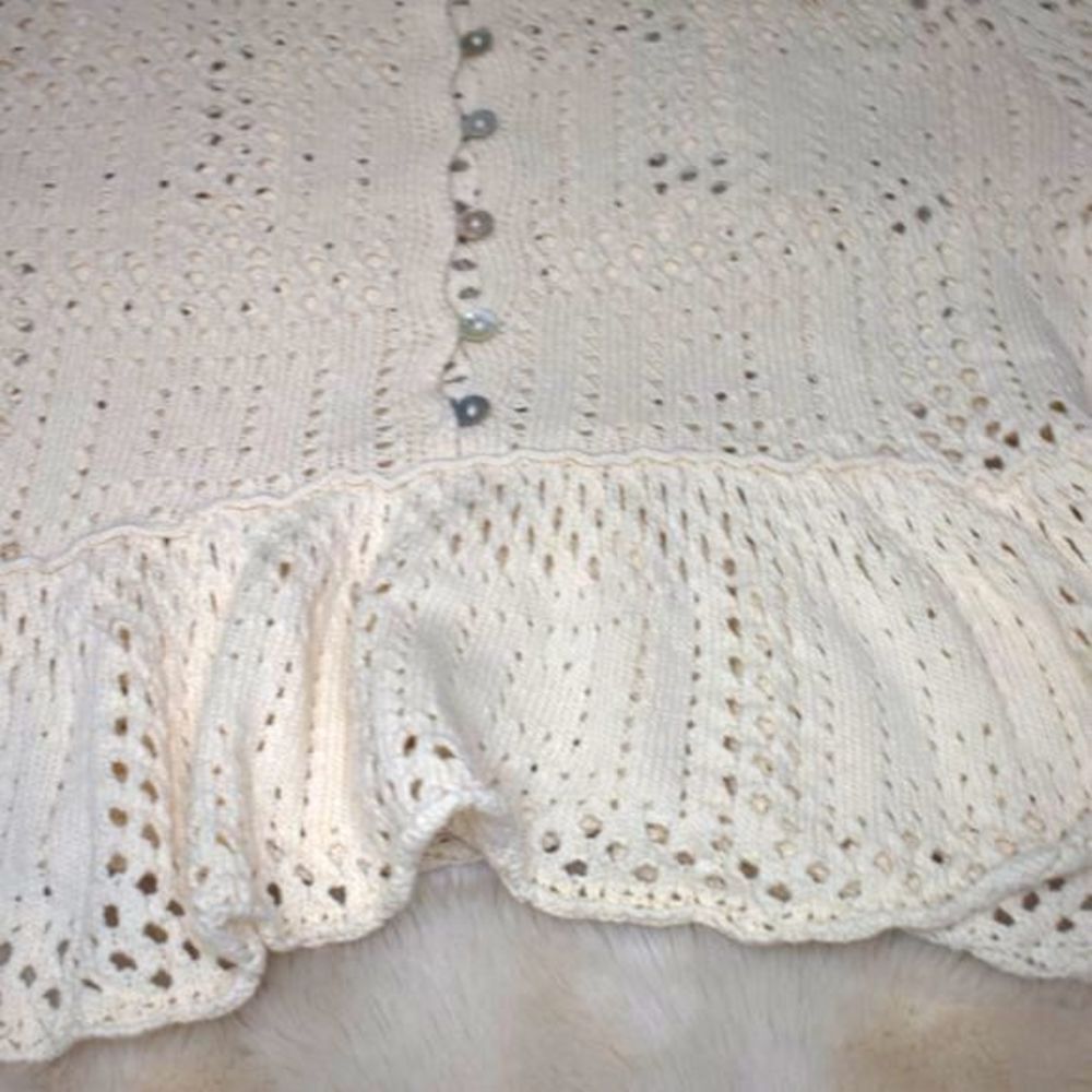 Zara Knit Cardigan Sweater Blouse M Cream Ruffle Button Up Flared Sleeve - Picture 12 of 16